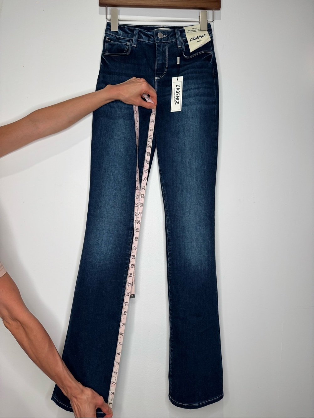 NWT L’AGENCE Selma High Rise Sleek Baby Boot Flare Jeans Size 23 Columbia Wash - Picture 11 of 15